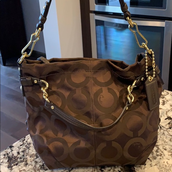 Coach Handbags - Brown Coach Hobo bag